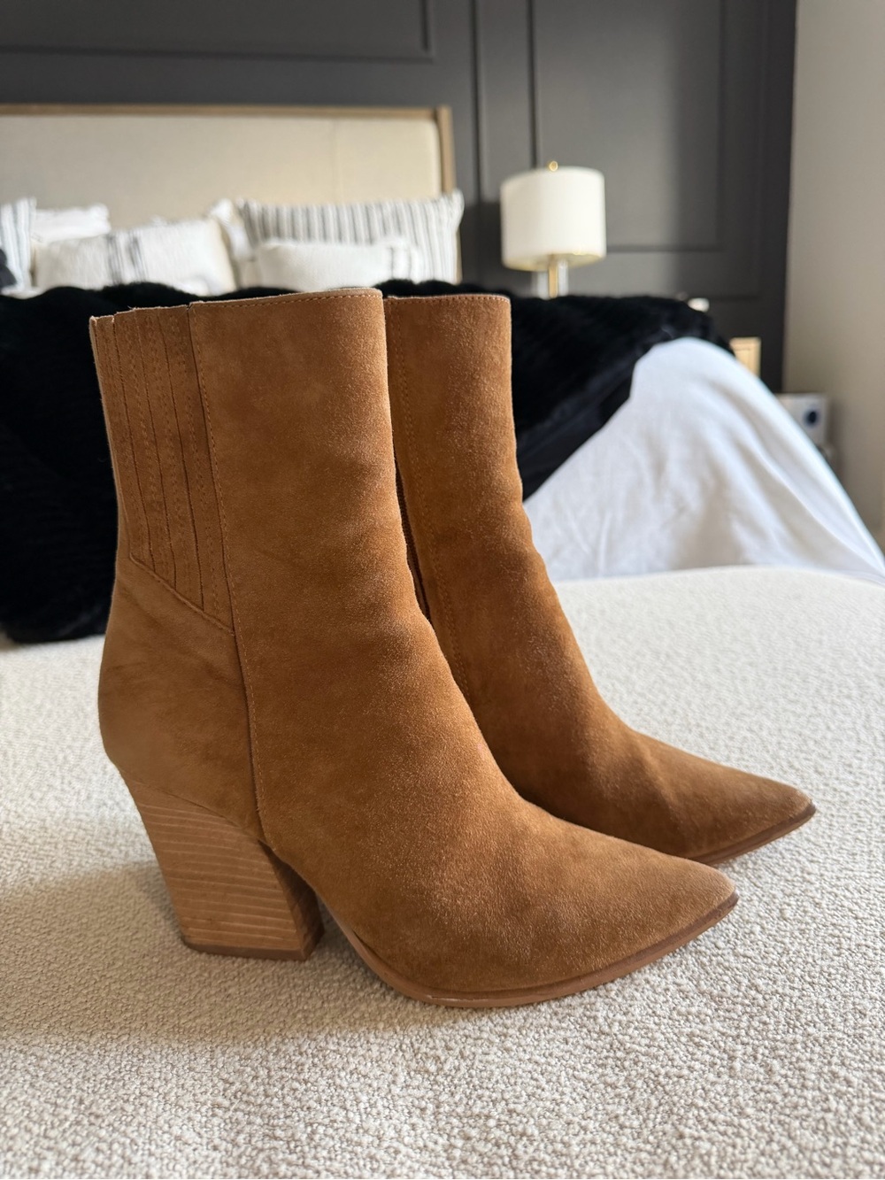 Steve Madden Tan Suede Pointed Toe Block Heel Ankle Boots